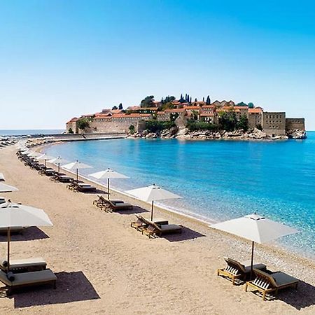 Lux Apartman Sofia Apartment Sveti Stefan Bagian luar foto