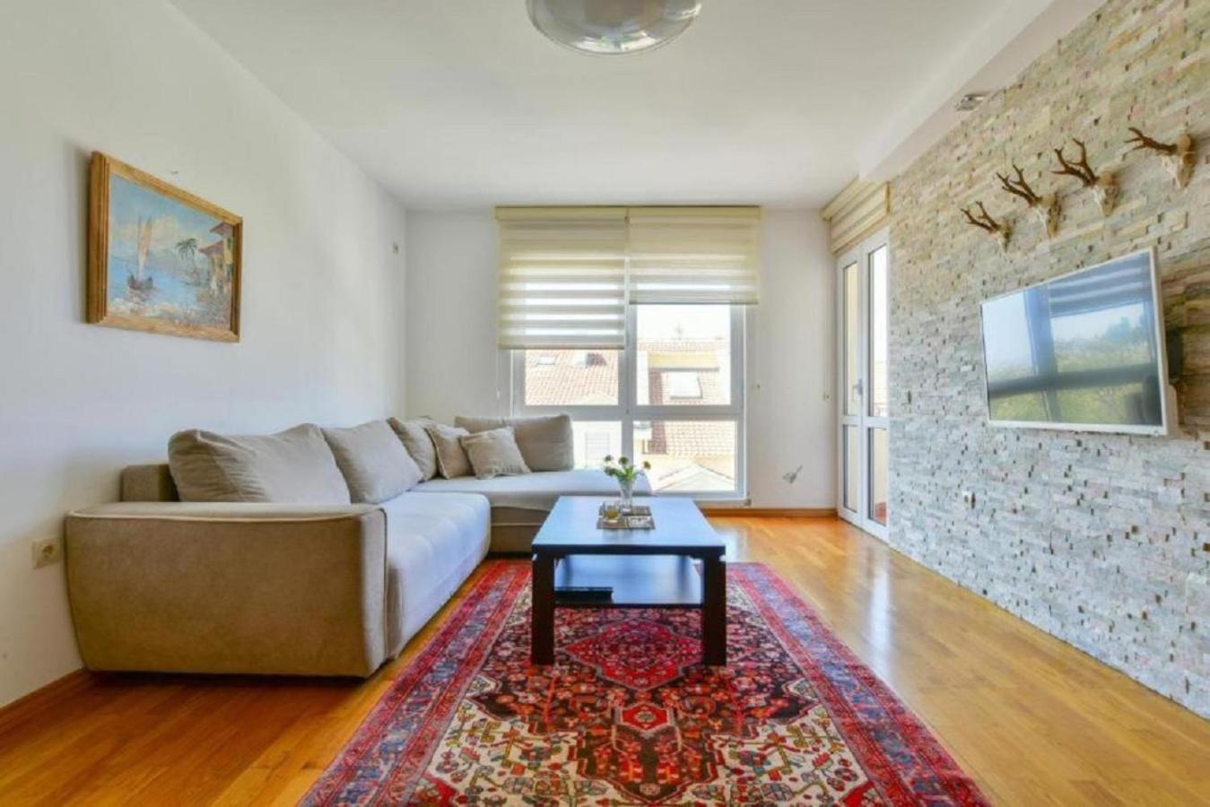 Lux Apartman Sofia Apartment Sveti Stefan Bagian luar foto